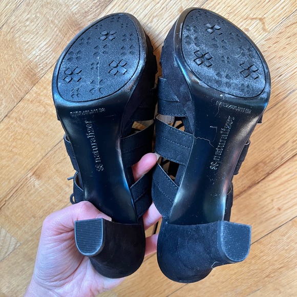 Naturalizer Kappa strapped suede platform heels never worn size 6 - Picture 5 of 7